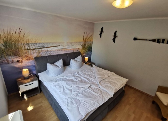 Schlafzimmer mit Boxspringbett (180x200)