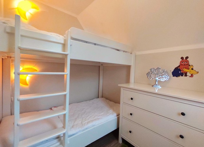 Schlafzimmer 4 mit Doppelstockbett (angrenzend an das Schlafzimmer 1)