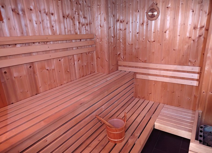 Sauna im Bad im 1. Obergeschoss
