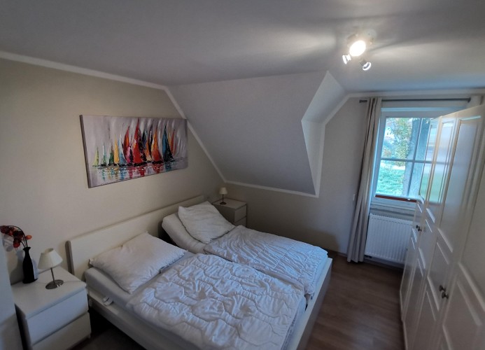 Schlafzimmer mit Doppelbett